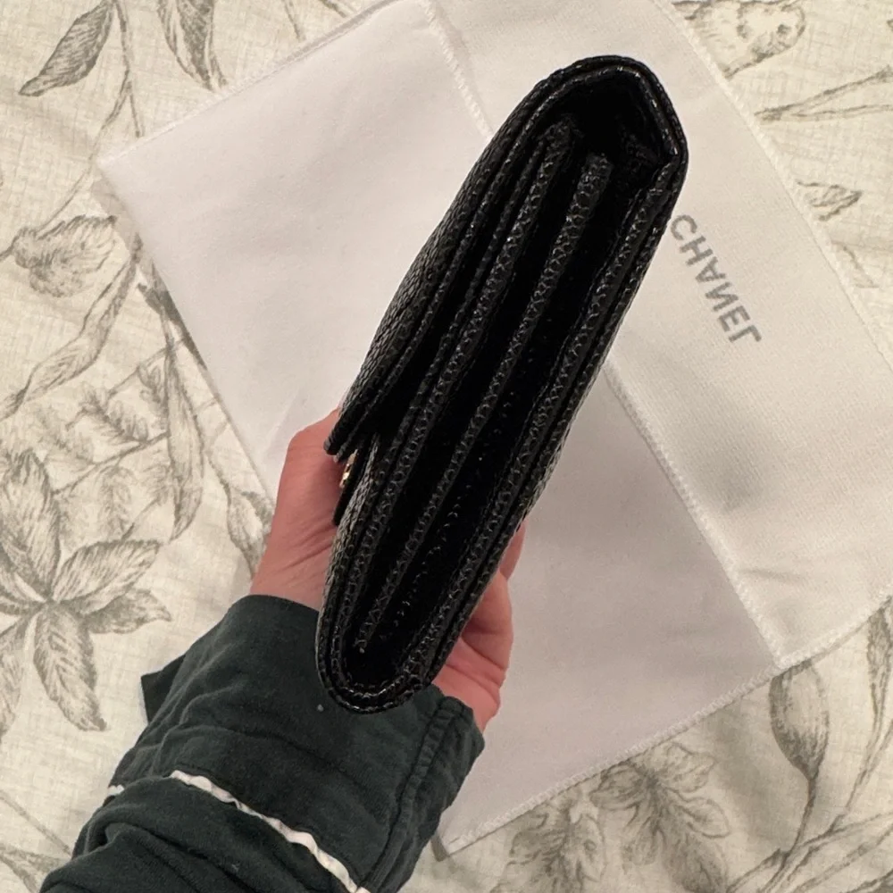 CC style black and gold wallet - Picture 6 of 7